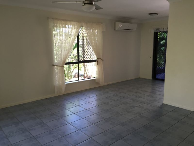 67 Parkwood Terrace, Cannonvale QLD 4802