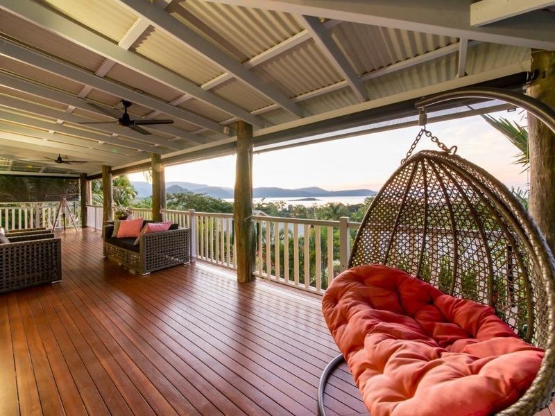 59 Eshelby Drive, Cannonvale QLD 4802