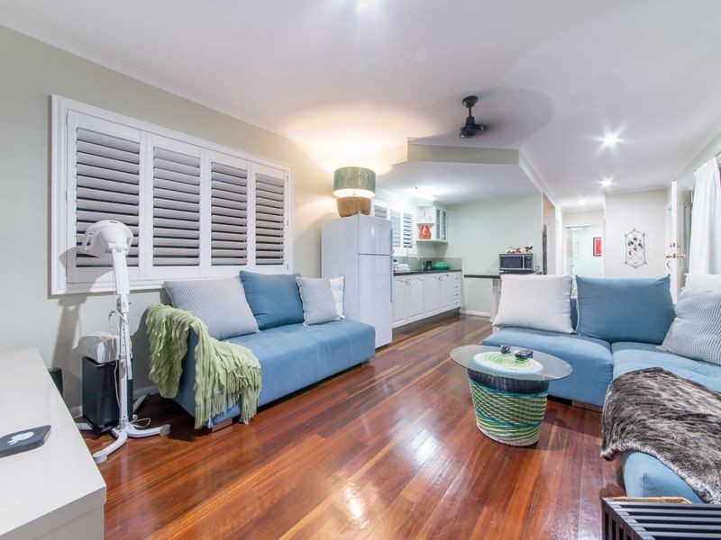 59 Eshelby Drive, Cannonvale QLD 4802