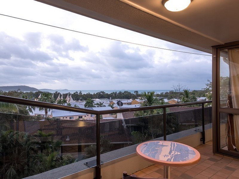 Unit 112/2 Eshelby Drive, Cannonvale QLD 4802