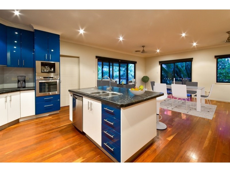 7 Golf Views Court, Cannonvale QLD 4802
