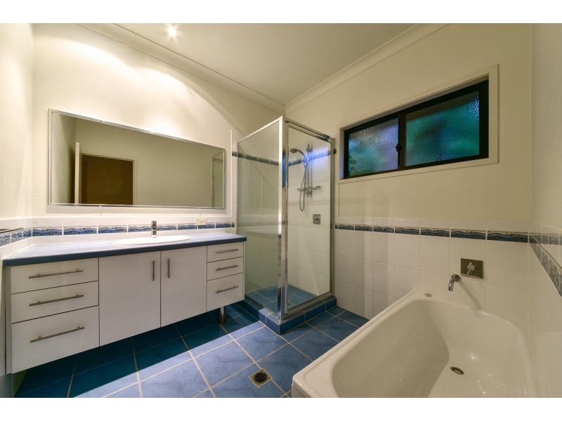 7 Golf Views Court, Cannonvale QLD 4802