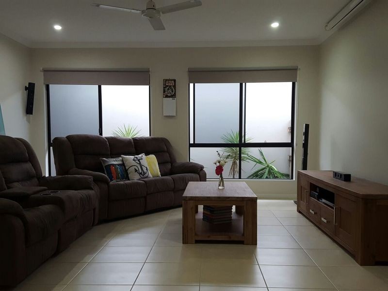 27 Twin Creek Court, Cannonvale QLD 4802