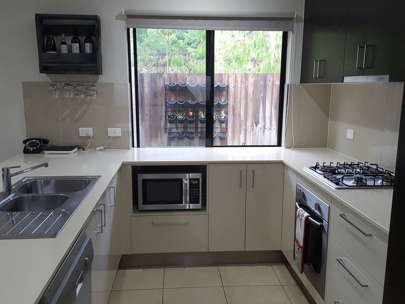27 Twin Creek Court, Cannonvale QLD 4802