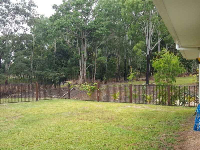 27 Twin Creek Court, Cannonvale QLD 4802