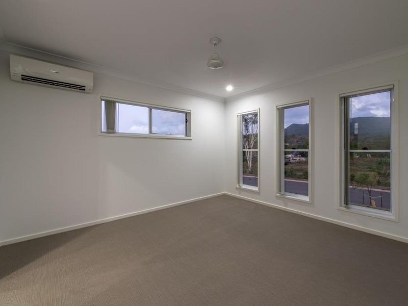15 Spyglass Road, Cannonvale QLD 4802