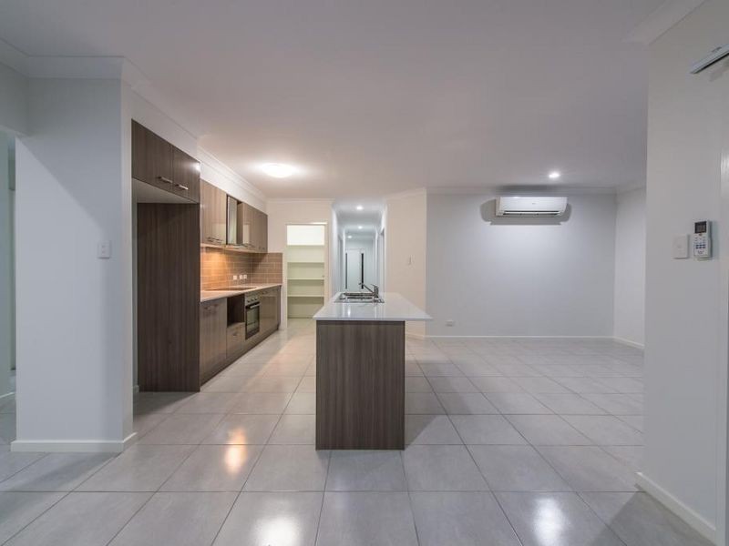 15 Spyglass Road, Cannonvale QLD 4802