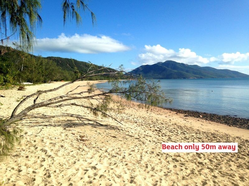 Lot 1/5 Gloucester Avenue, Hideaway Bay QLD 4800