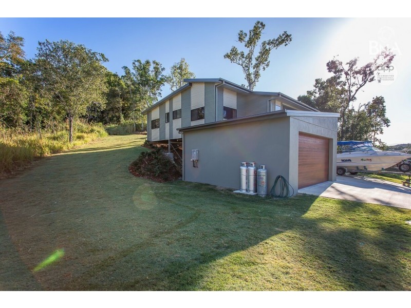 12 Scenic Ridge Drive, Cannonvale QLD 4802