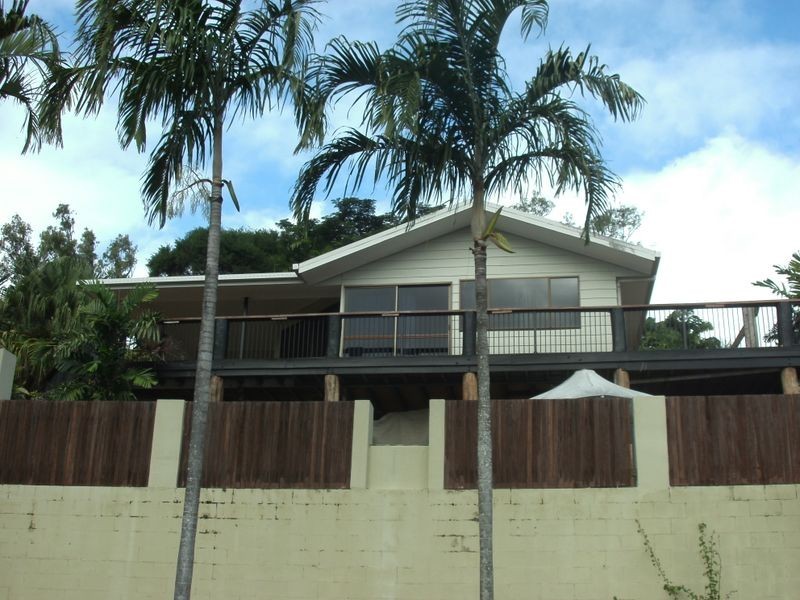 17 South Molle Boulevard, Cannonvale QLD 4802