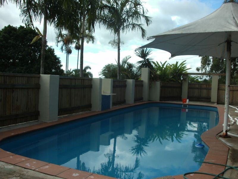 17 South Molle Boulevard, Cannonvale QLD 4802
