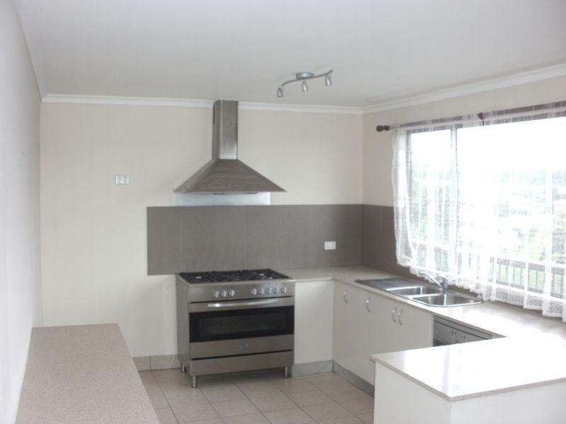 17 South Molle Boulevard, Cannonvale QLD 4802