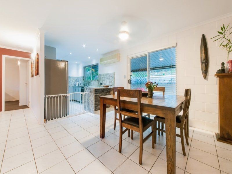 6 Grace Avenue, Cannonvale QLD 4802