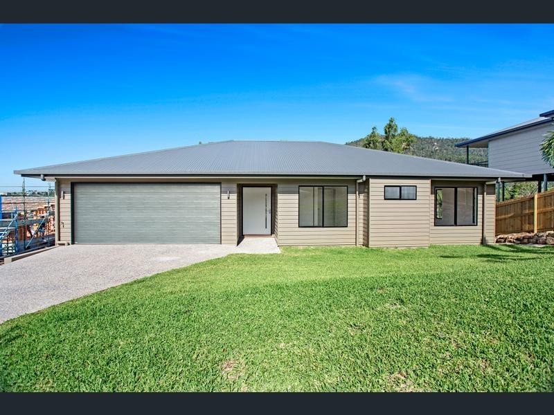 3 Scarlet Gum Crescent, Cannonvale QLD 4802