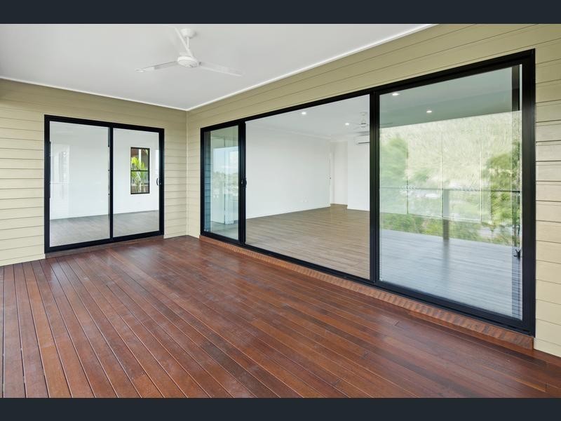 3 Scarlet Gum Crescent, Cannonvale QLD 4802