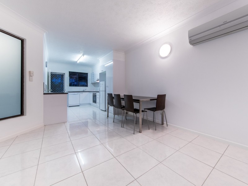 1/5 Pleasant Drive, Cannonvale QLD 4802