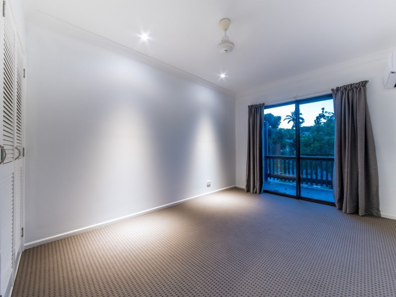 1/5 Pleasant Drive, Cannonvale QLD 4802