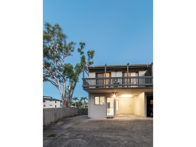 1/5 Pleasant Drive, Cannonvale QLD 4802