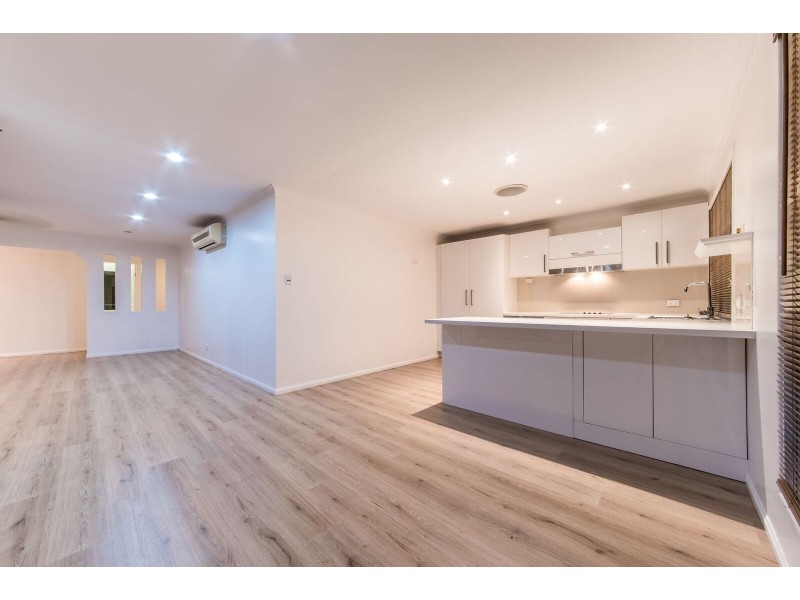 16 South Molle Boulevard, Cannonvale QLD 4802