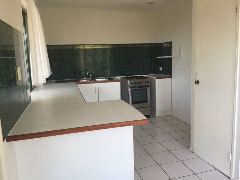 21 Island Drive, Cannonvale QLD 4802