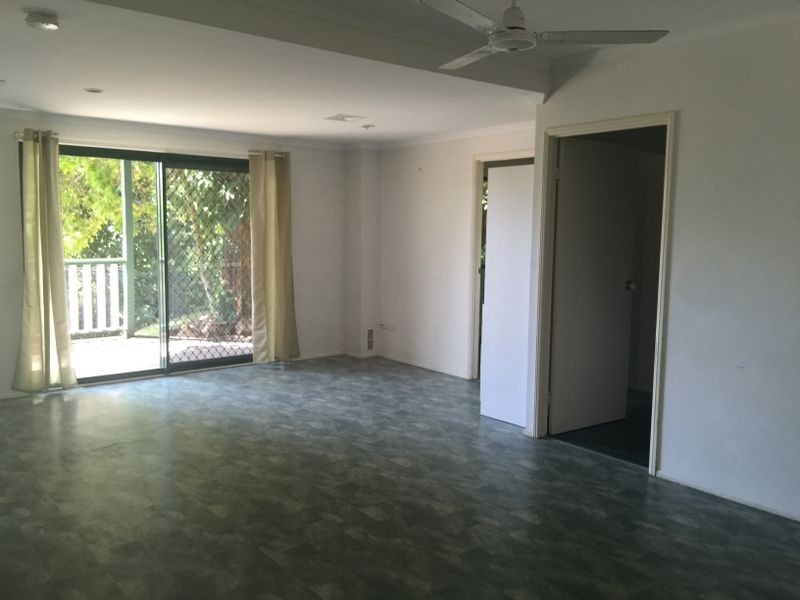 21 Island Drive, Cannonvale QLD 4802