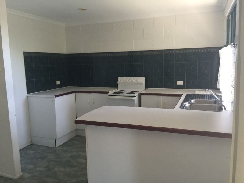 21 Island Drive, Cannonvale QLD 4802
