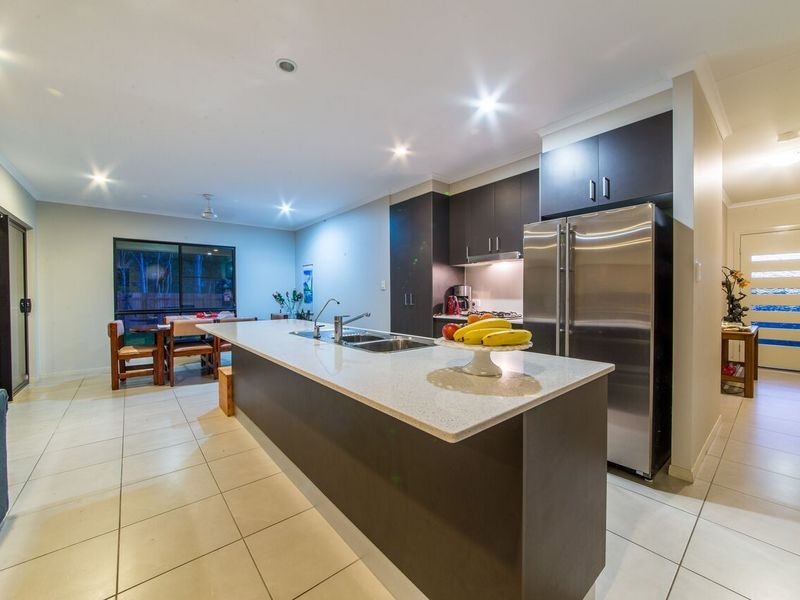 2 Jonquill Court, Cannonvale QLD 4802