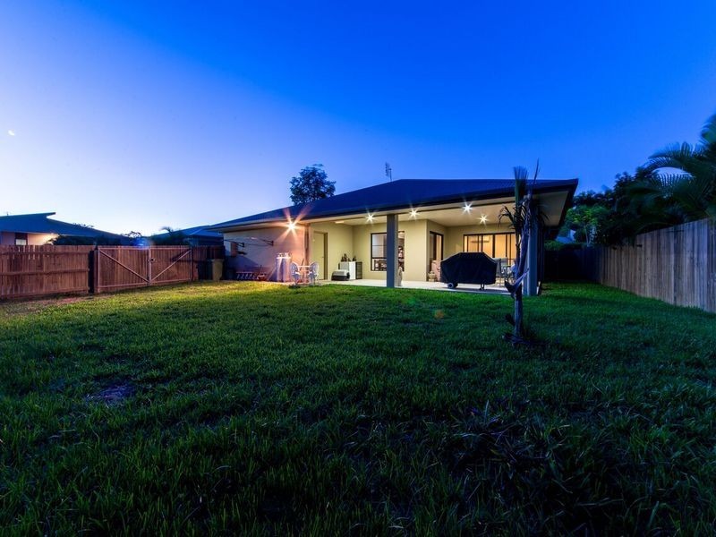 2 Jonquill Court, Cannonvale QLD 4802
