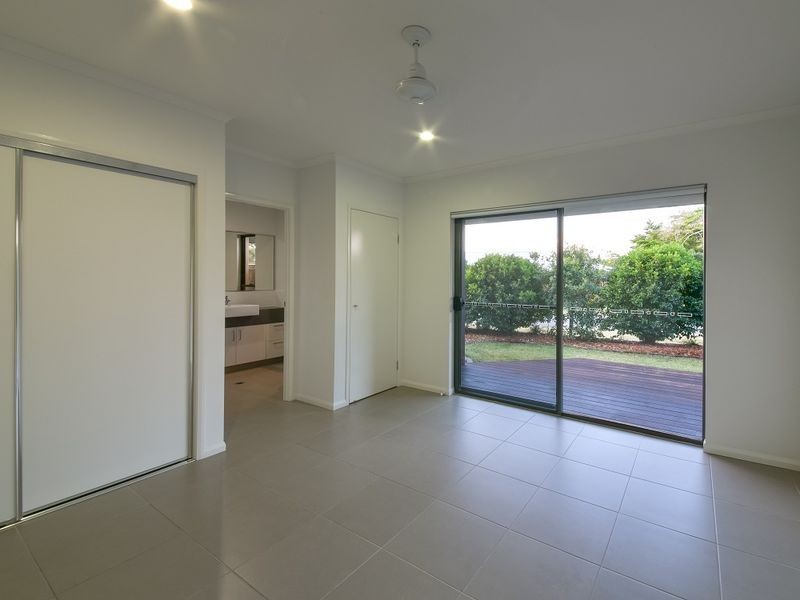 4 Waite Creek Court, Cannonvale QLD 4802