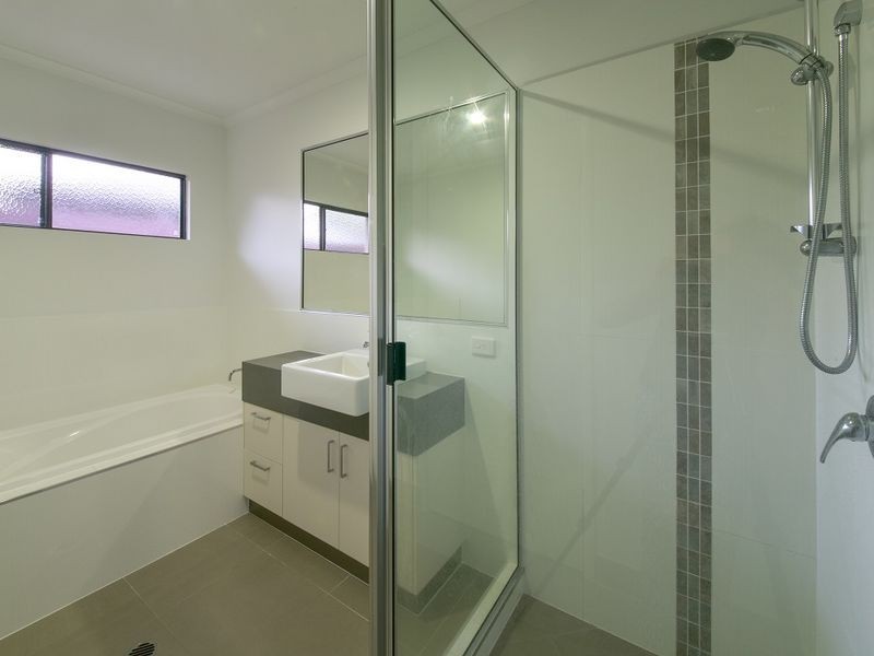 4 Waite Creek Court, Cannonvale QLD 4802