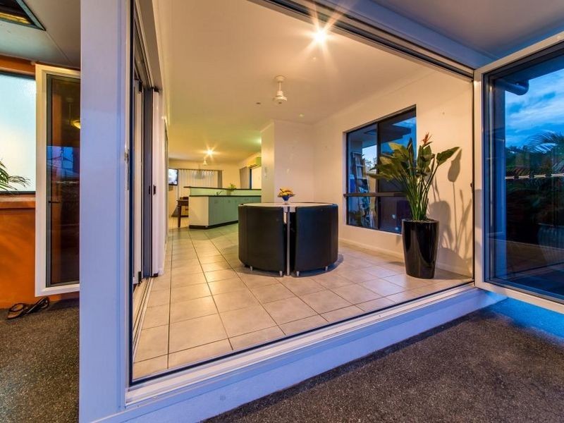 1/32 Banksia Court, Cannonvale QLD 4802