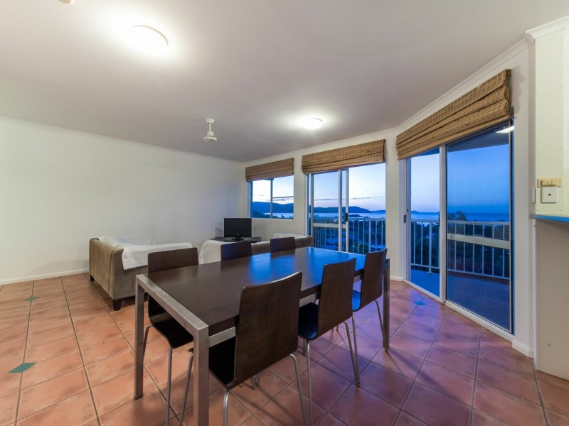 32/8-12 Eshelby Drive, Cannonvale QLD 4802