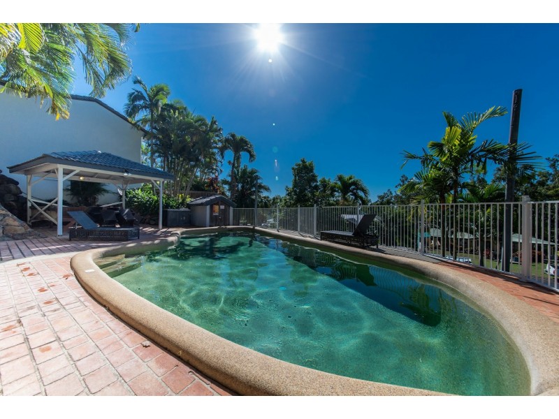 32/8-12 Eshelby Drive, Cannonvale QLD 4802