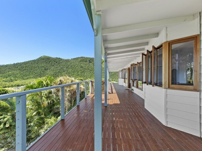 16/14 Hamilton Avenue, Cannonvale QLD 4802