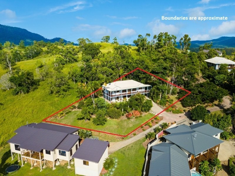 16/14 Hamilton Avenue, Cannonvale QLD 4802