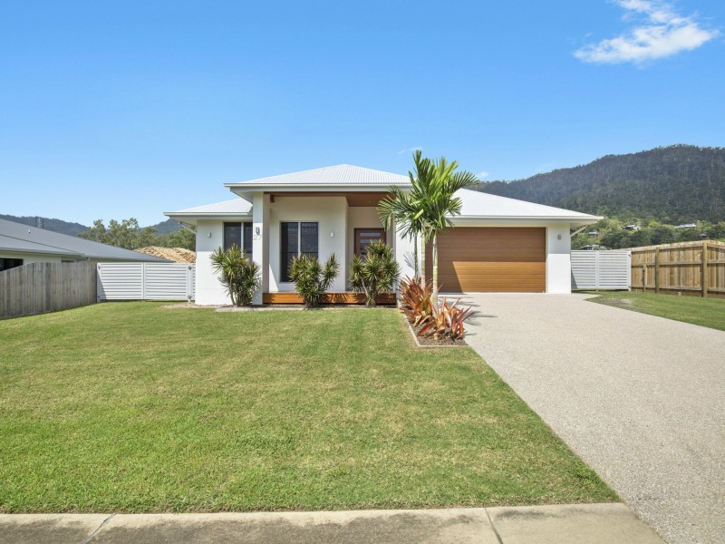 27 Stanley Drive, Cannon Valley QLD 4800
