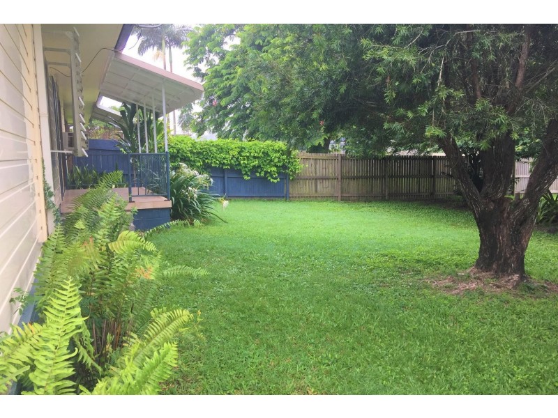 Unit 2/16 Usher Road, Mount Julian QLD 4800