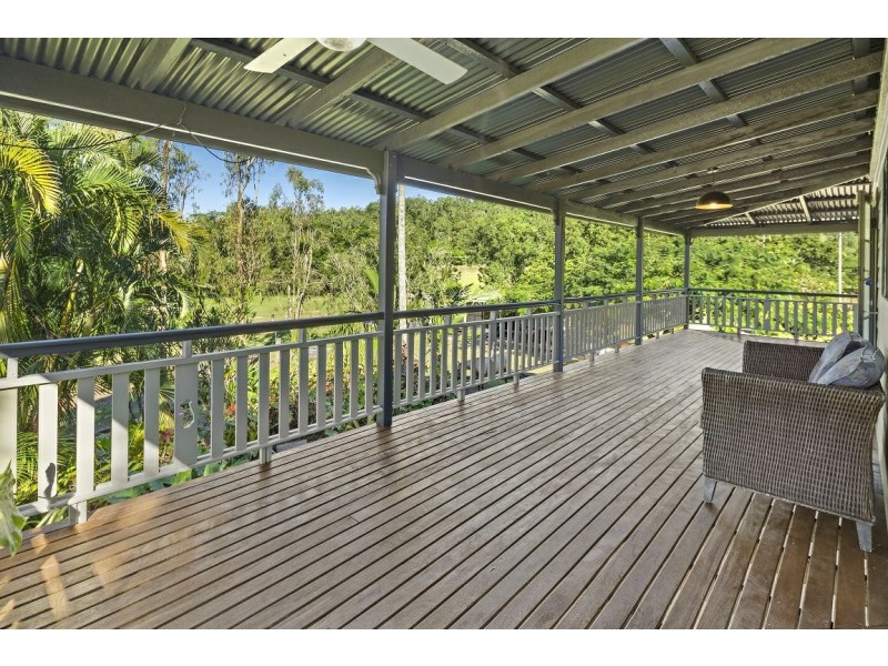 18 Moon Crescent, Sugarloaf QLD 4800