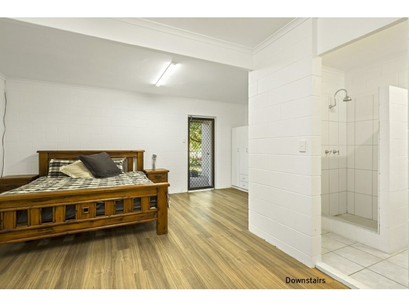 18 Moon Crescent, Sugarloaf QLD 4800