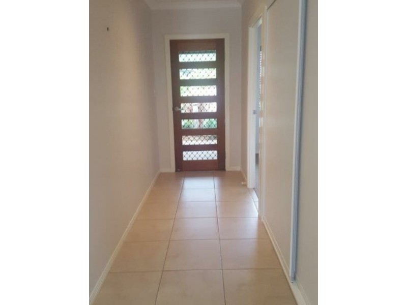 5 Twin Creek Court, Cannonvale QLD 4802