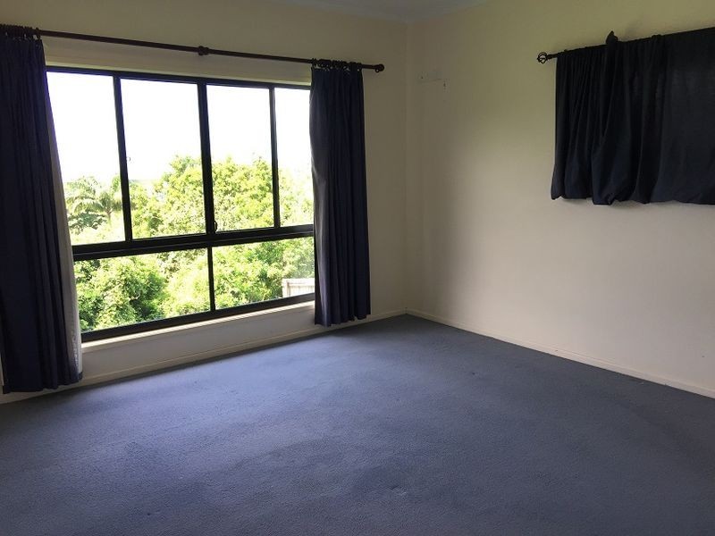 2 Whitehaven Crescent, Cannonvale QLD 4802