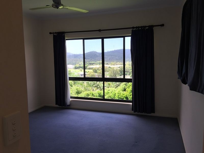 2 Whitehaven Crescent, Cannonvale QLD 4802