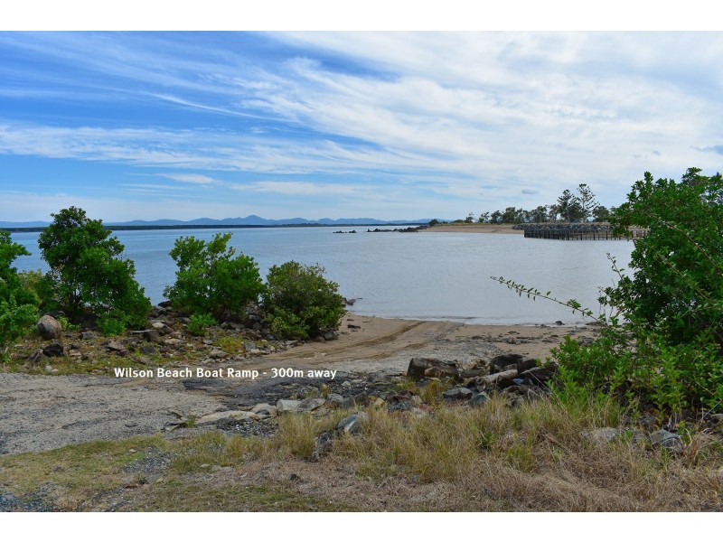 12 Hall Drive, Wilson Beach QLD 4800