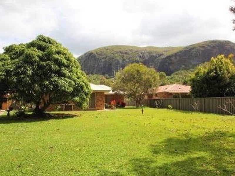 8 Jarnahill Drive, Mount Coolum QLD 4573