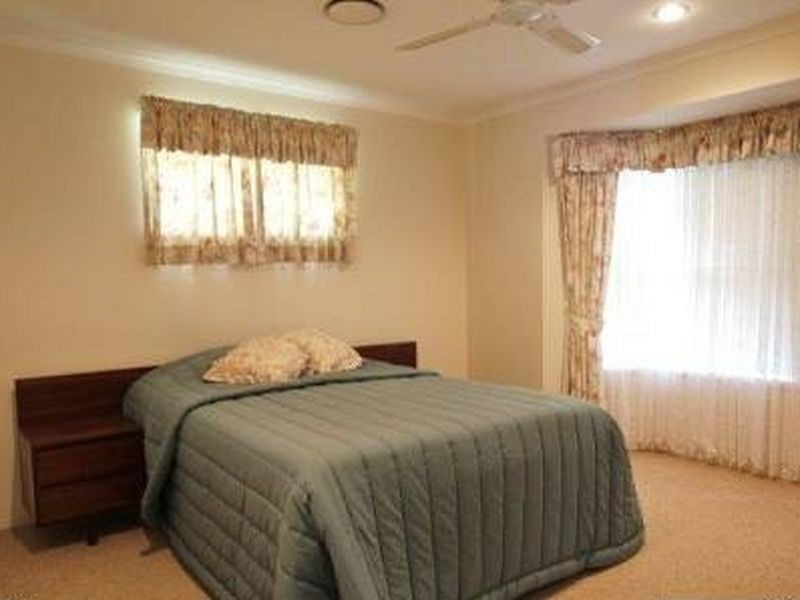 8 Jarnahill Drive, Mount Coolum QLD 4573