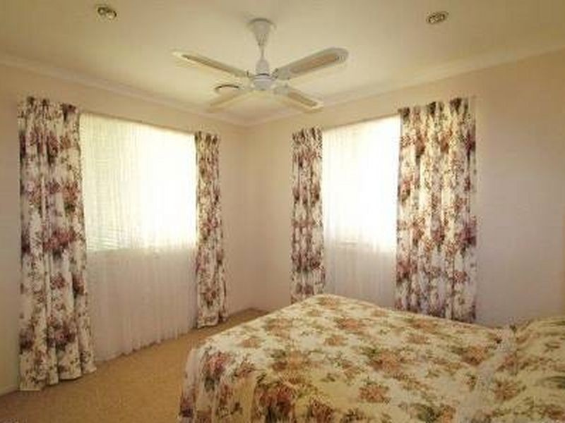 8 Jarnahill Drive, Mount Coolum QLD 4573