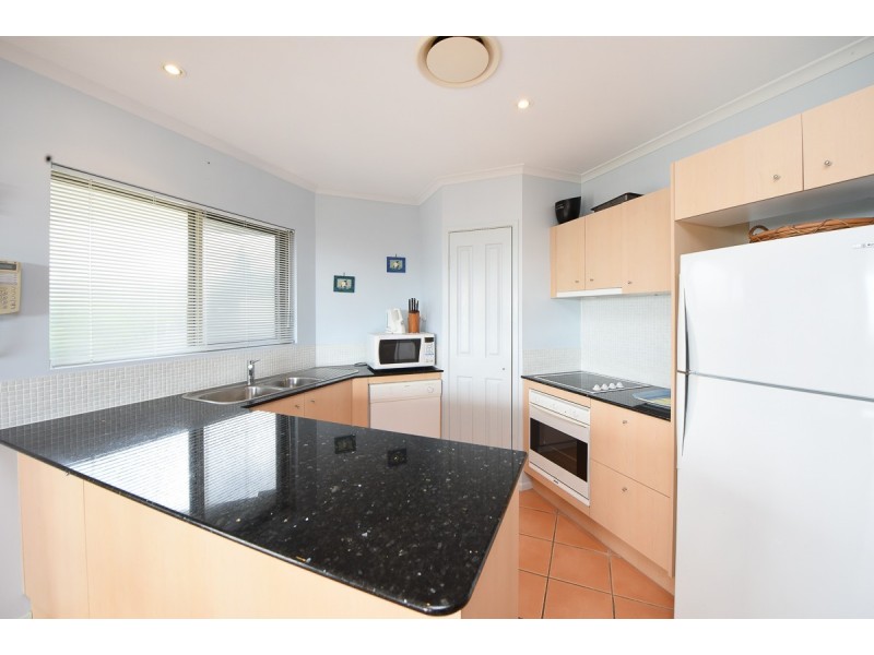 10/15 Andrew Street, Point Arkwright QLD 4573