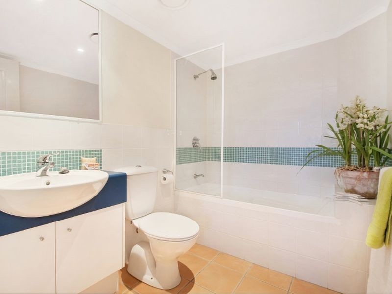 4/15 Andrew St., Point Arkwright QLD 4573