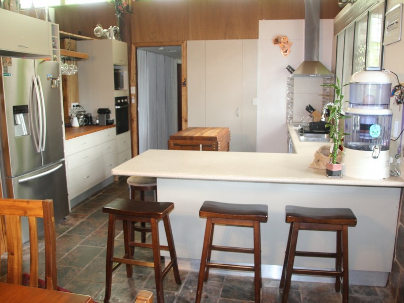 42 Chants Rd., Valdora QLD 4561