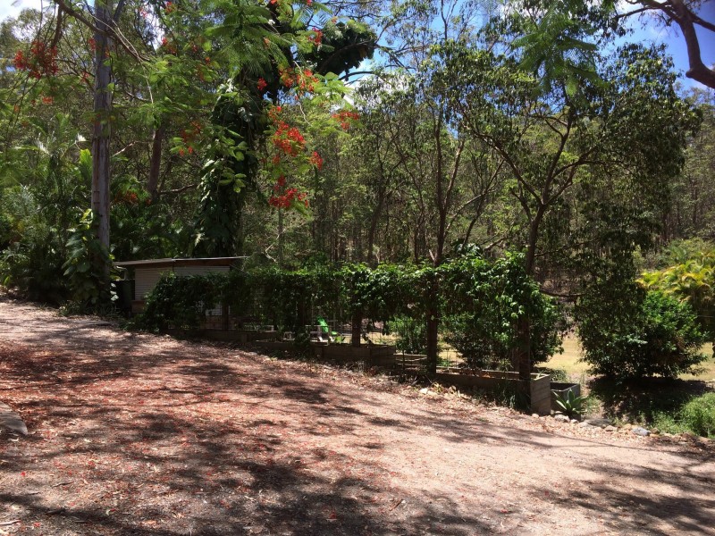 42 Chants Rd., Valdora QLD 4561